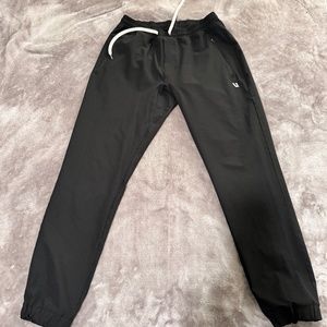 Vuori Transit Jogger - Medium - Black